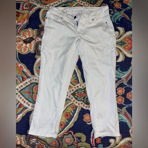 Delia’s Taylor capri white denim pants